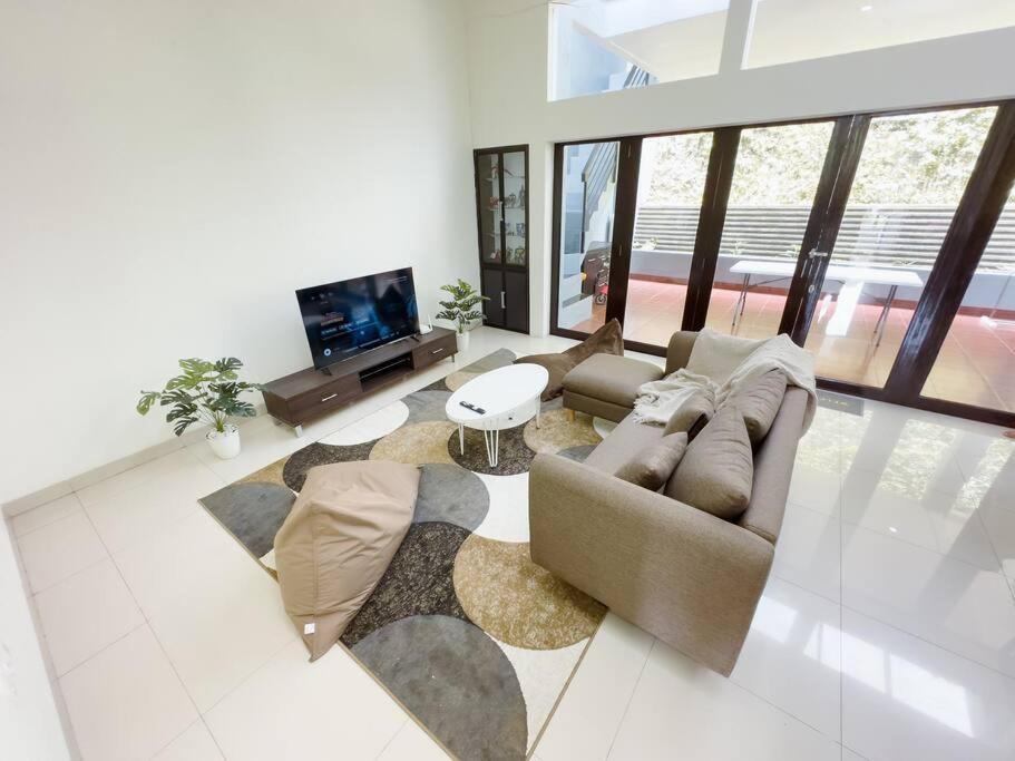 Adora Chill & Cozy Rumah liburan Bandung