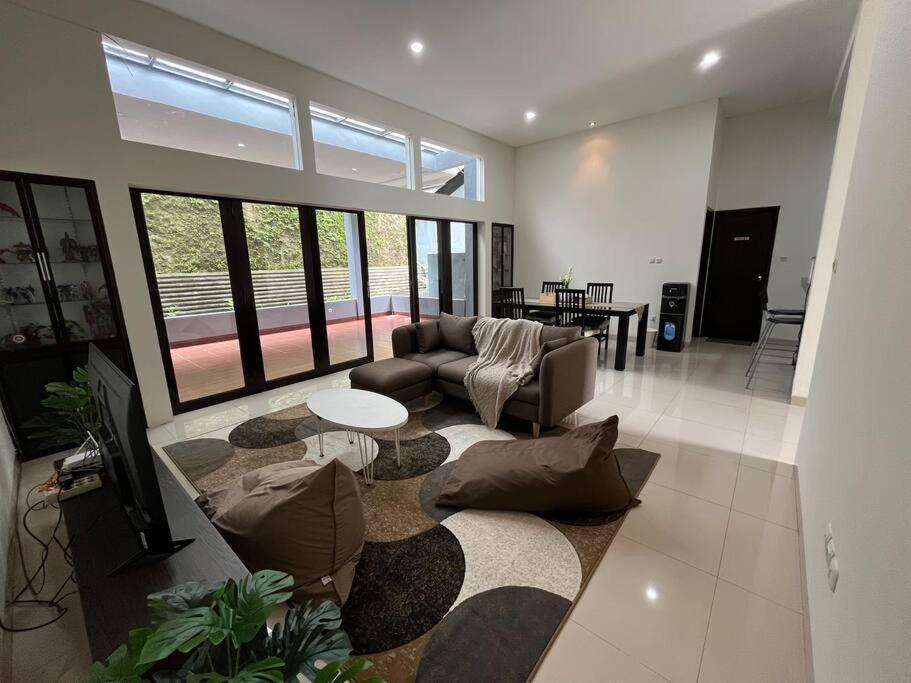 Rumah liburan Adora Chill & Cozy